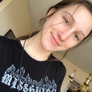 Meet your Posher, Annie